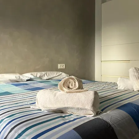Apartamento En Camino De Ronda De Dos Y Salon דירה
