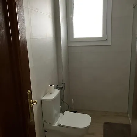Apartamento En Camino De Ronda De Dos Y Salon *